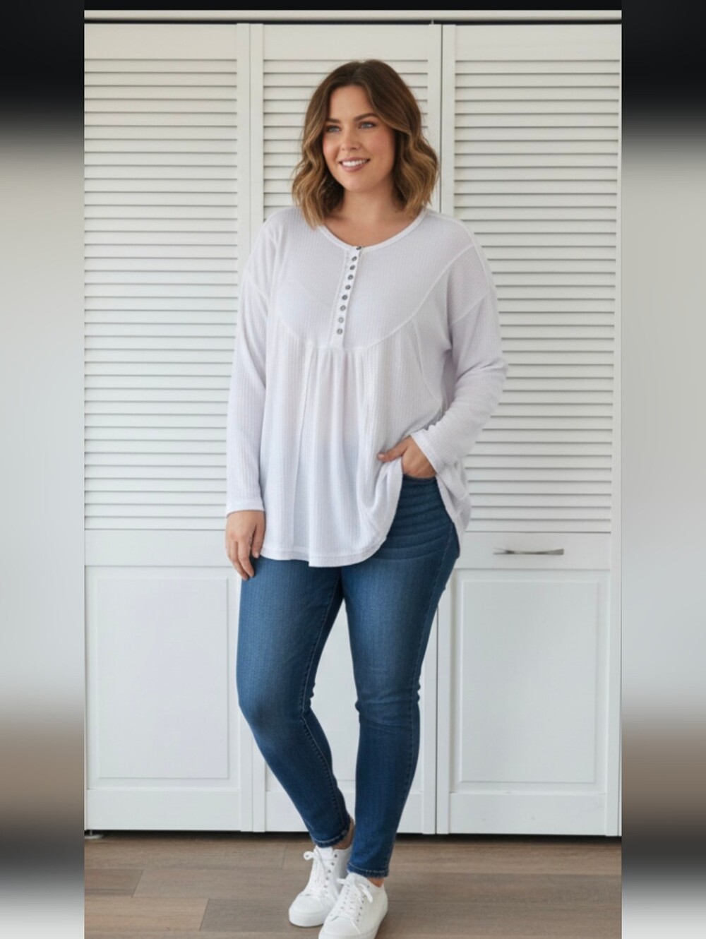 Sweet Romeo Women's White Waffle Henley Top - Classic Casual Size 1X